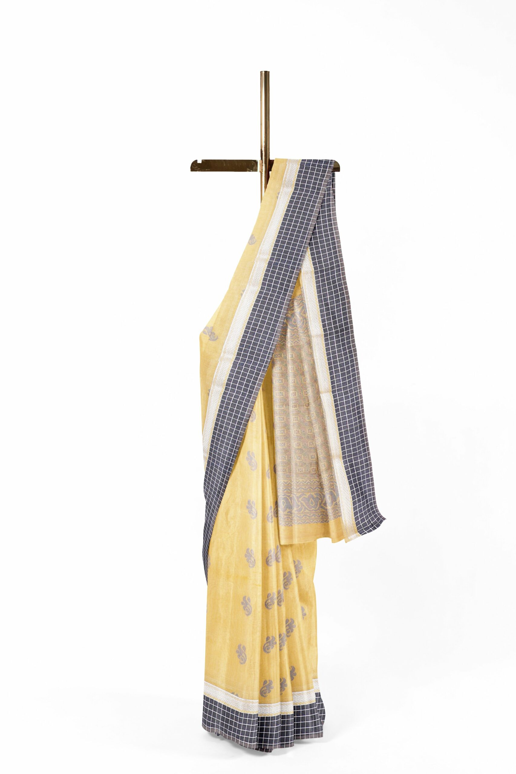 Half white saree with grey border - Image 2