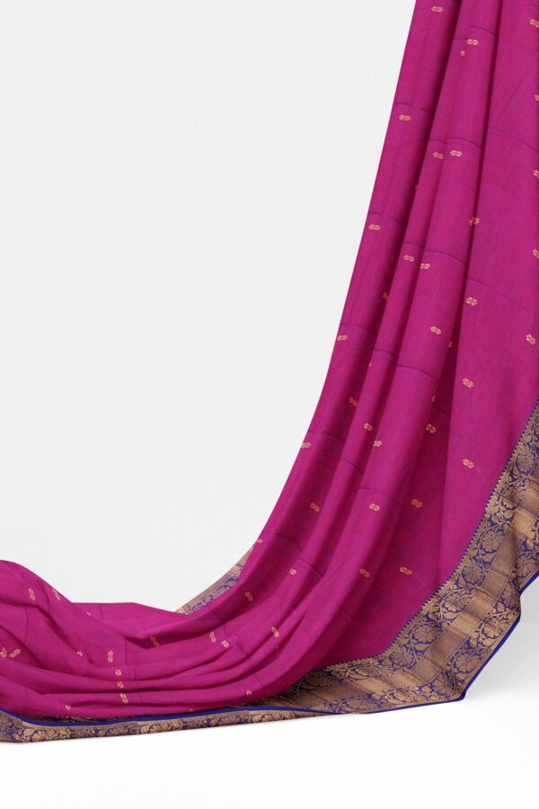 Magenta saree with Blue border - Image 3
