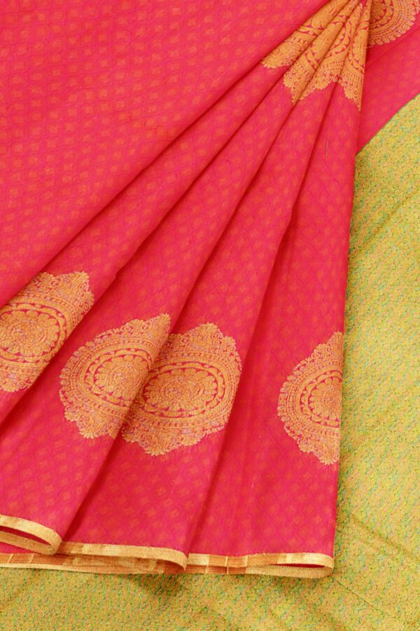 Pink saree with golden border - Image 6