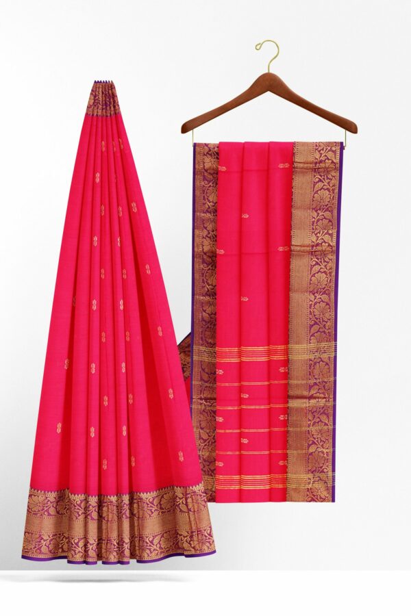 Red saree with blue border