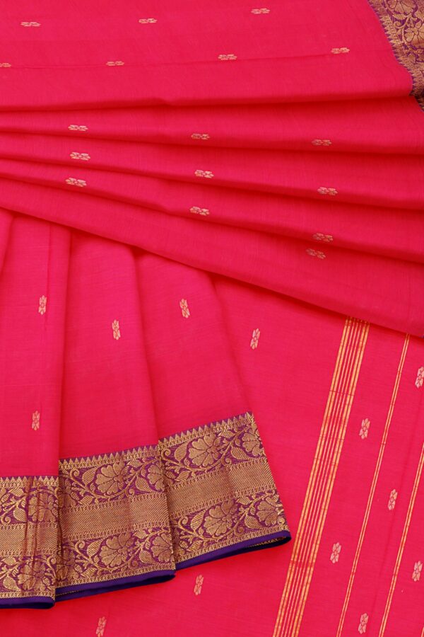 Red saree with blue border - Image 5
