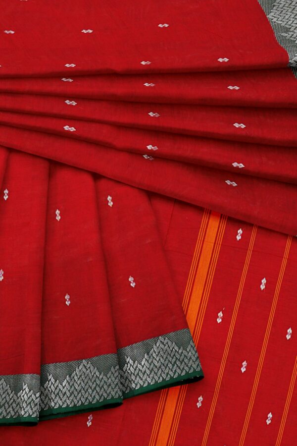 Red saree with green border - Image 5