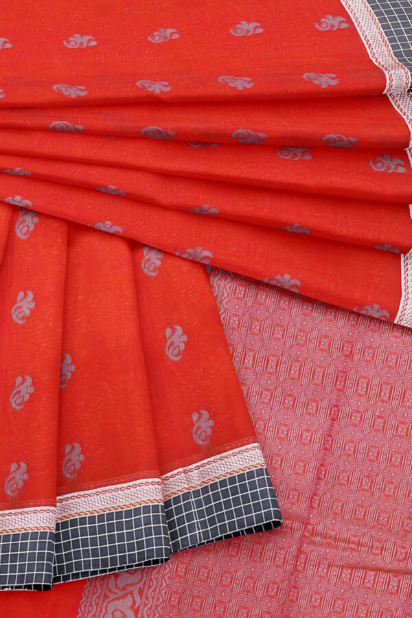 Red saree with grey border - Image 5