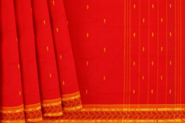 Red saree with orange border - Image 4