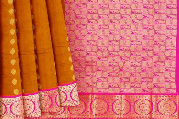 Yellow saree with pink border - Image 4