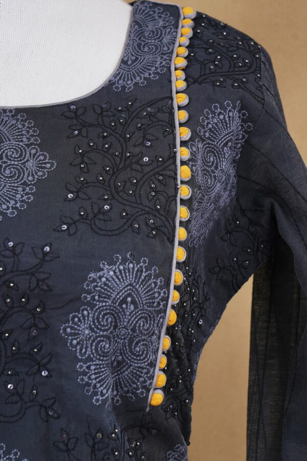 Black and grey design top with black bottom and yellow grey shawl kurti - Image 2