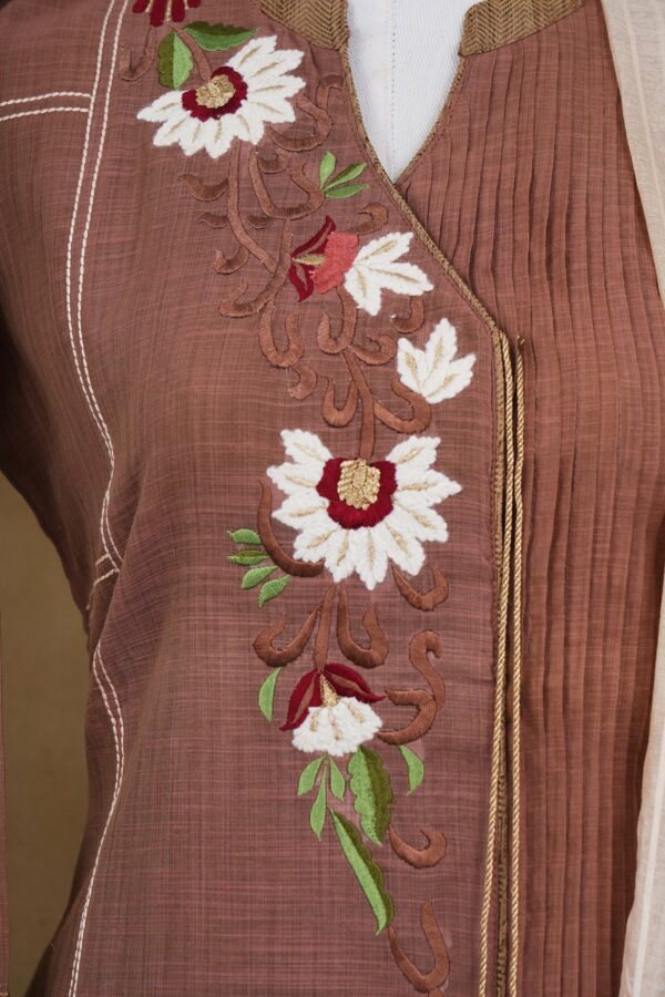 Bown floral design top with white bottom and white red shawl kurti - Image 3