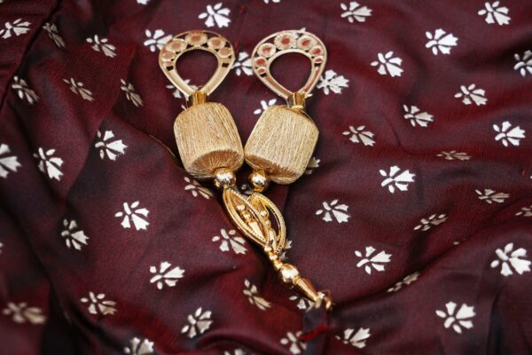 Dark brown design top with dark brown bottom and netted shawl kurti - Image 6