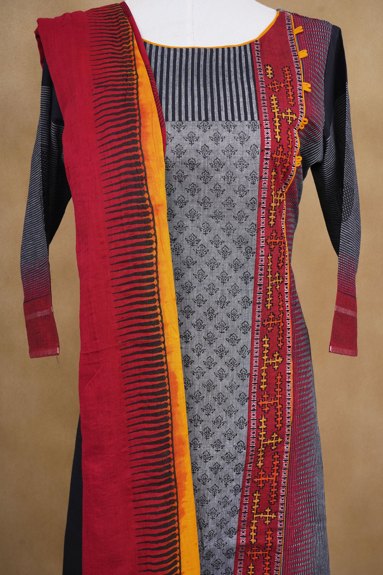 Grey with red design top with orange bottom and red shawl kurti - Image 2