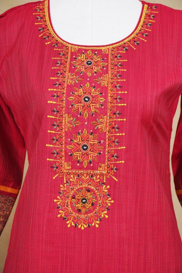 Red top with orange bottom and design shawl kurti - Image 4