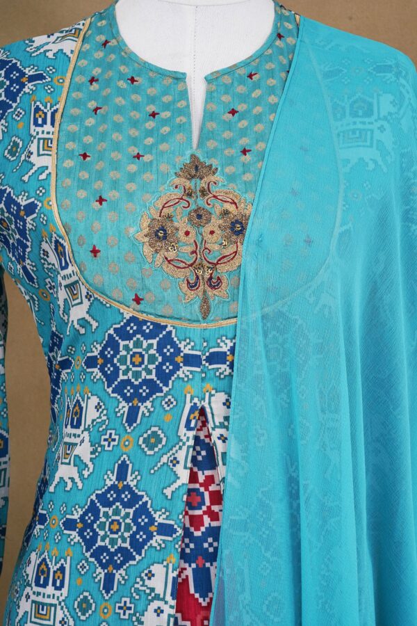 Sky blue and red design top with sky blue bottom and blue shawl kurti - Image 2