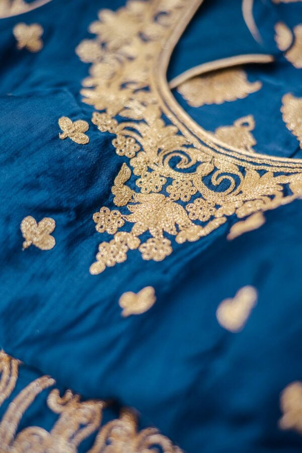 Blue Lehenga with Floral Design - Image 3