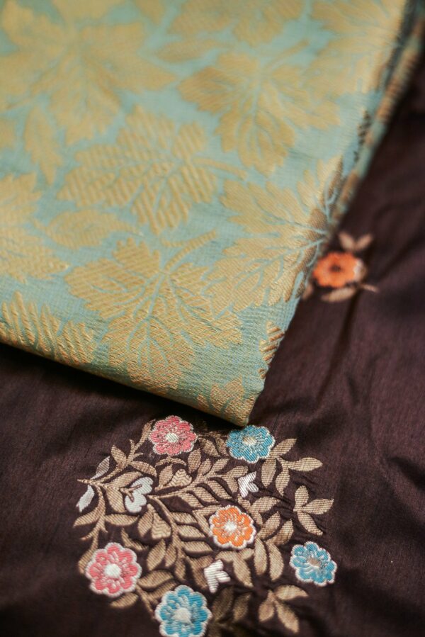 Dark brown Floral design - Image 4