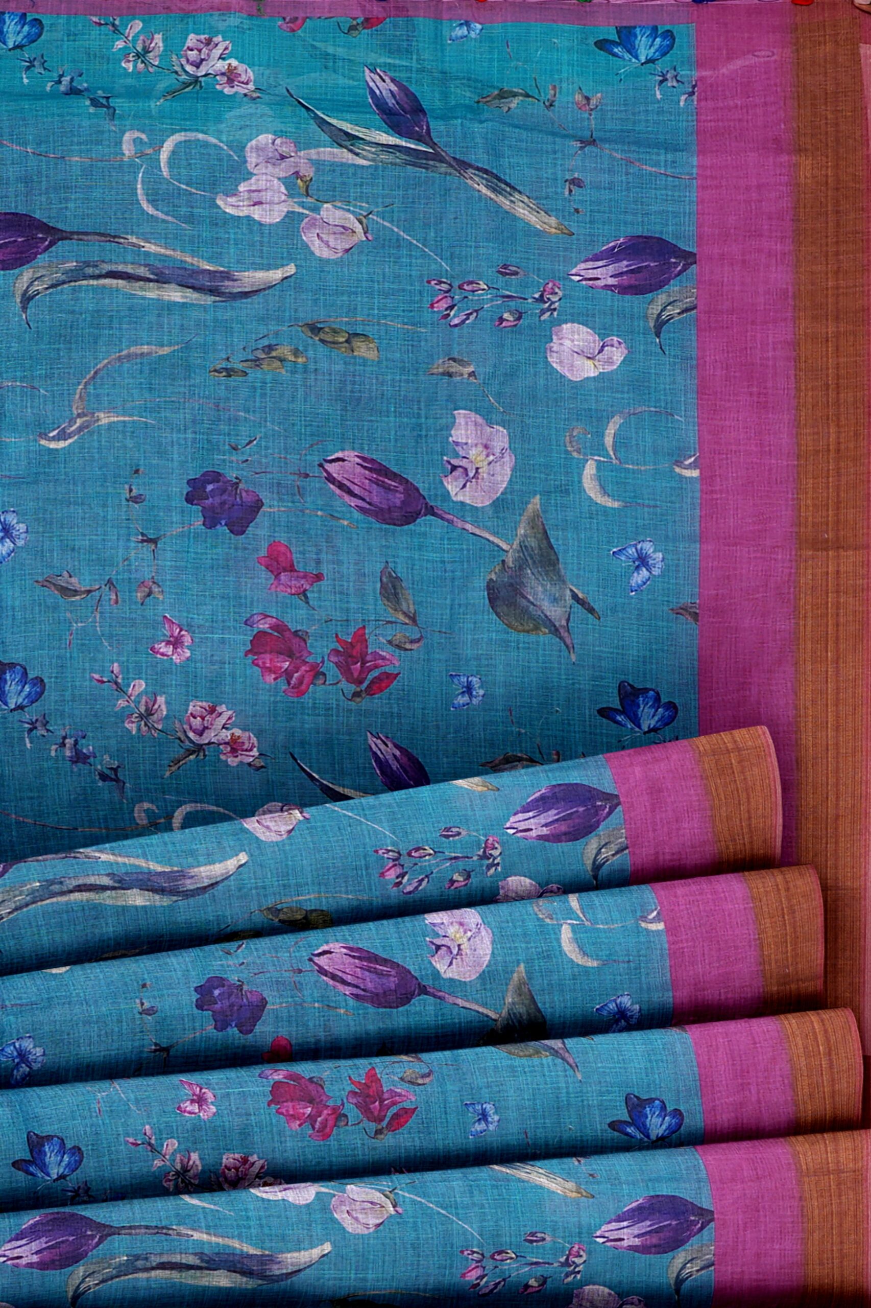 Blue saree with pink and brown border - Image 4