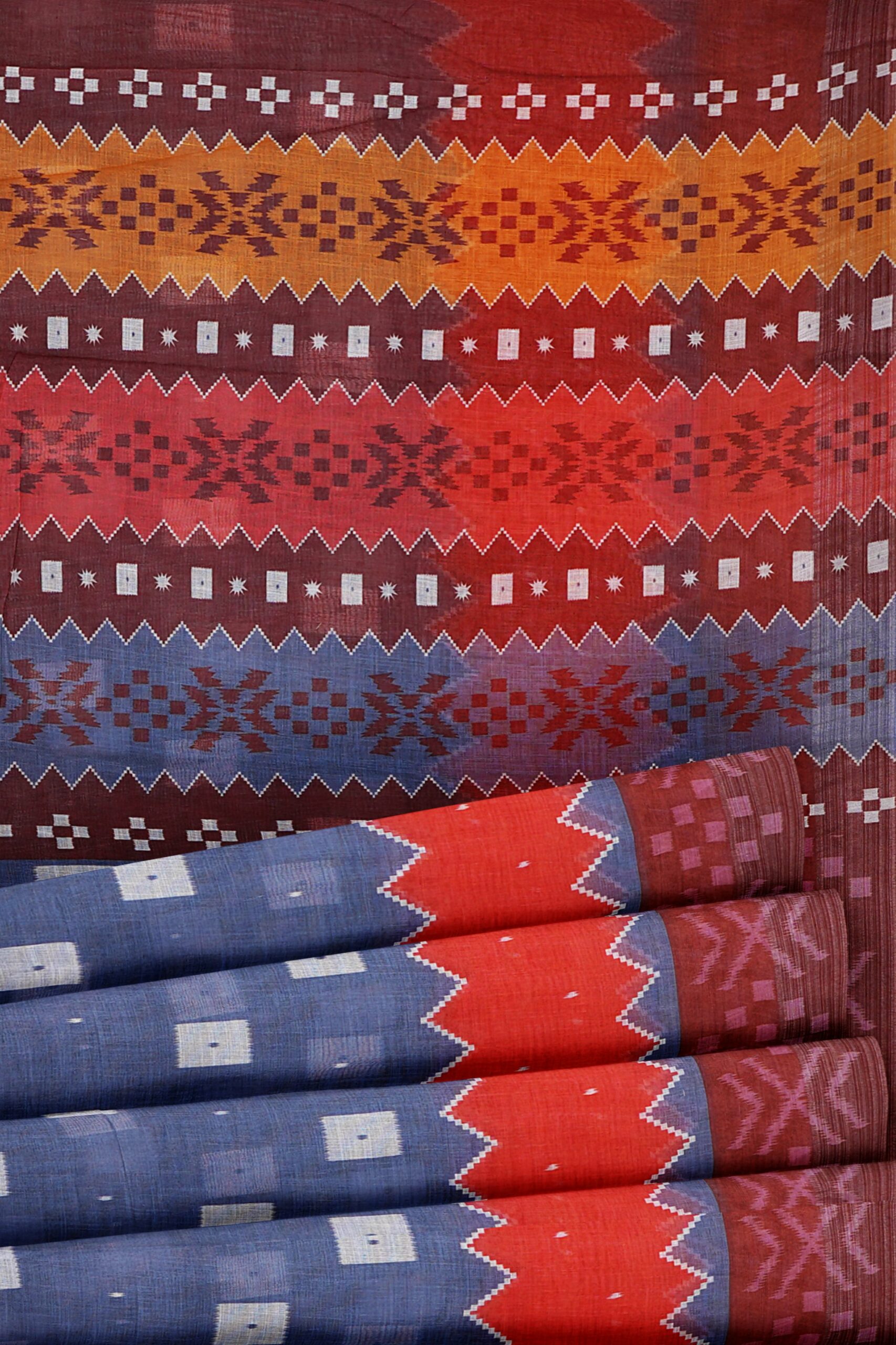 Blue saree with red border - Image 4