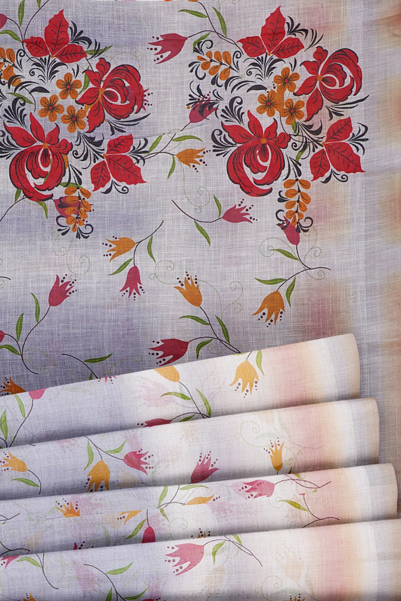 Half white saree with faded golden border - Image 4