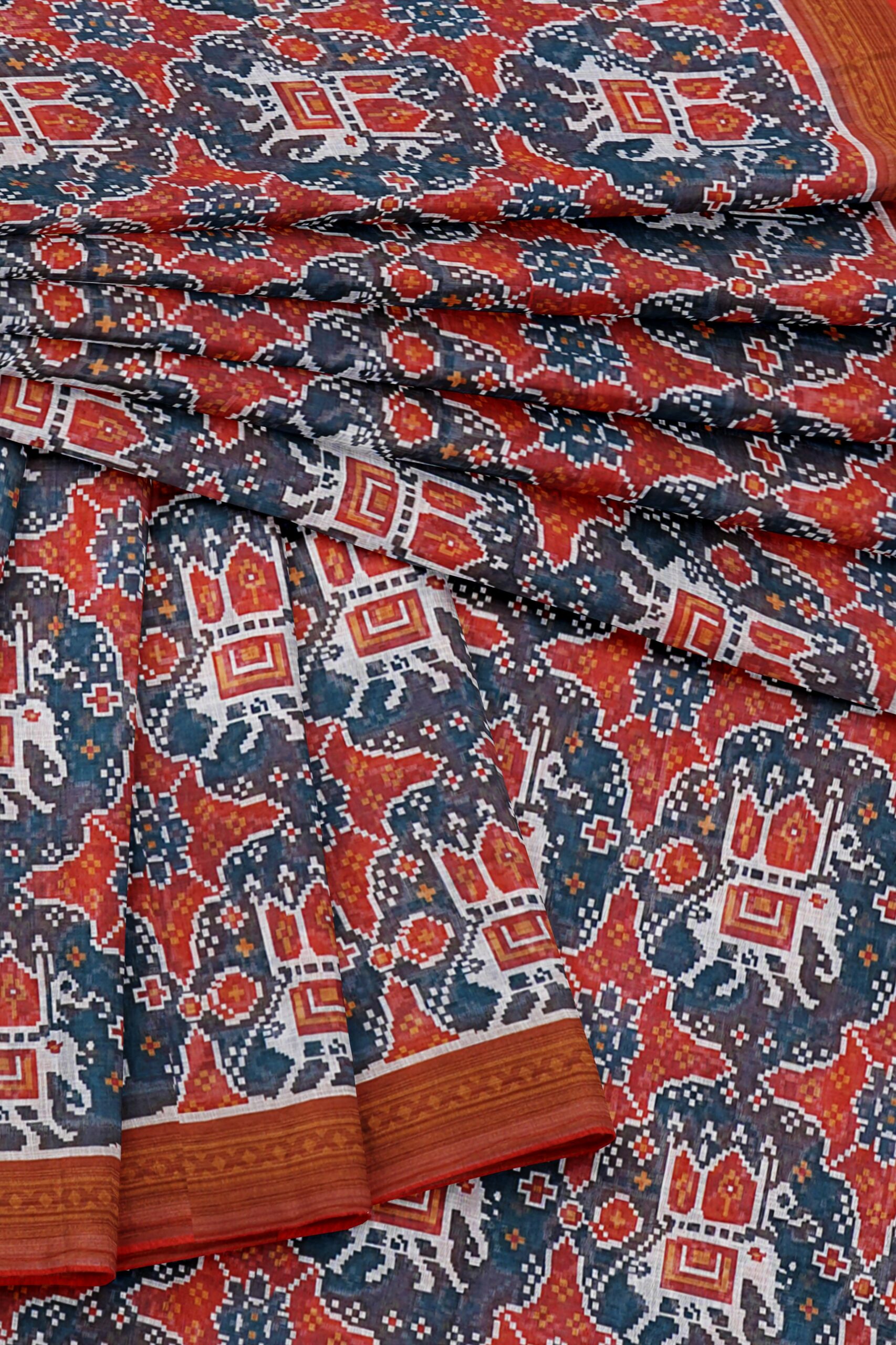 Multicolour saree with rusty brown border - Image 5