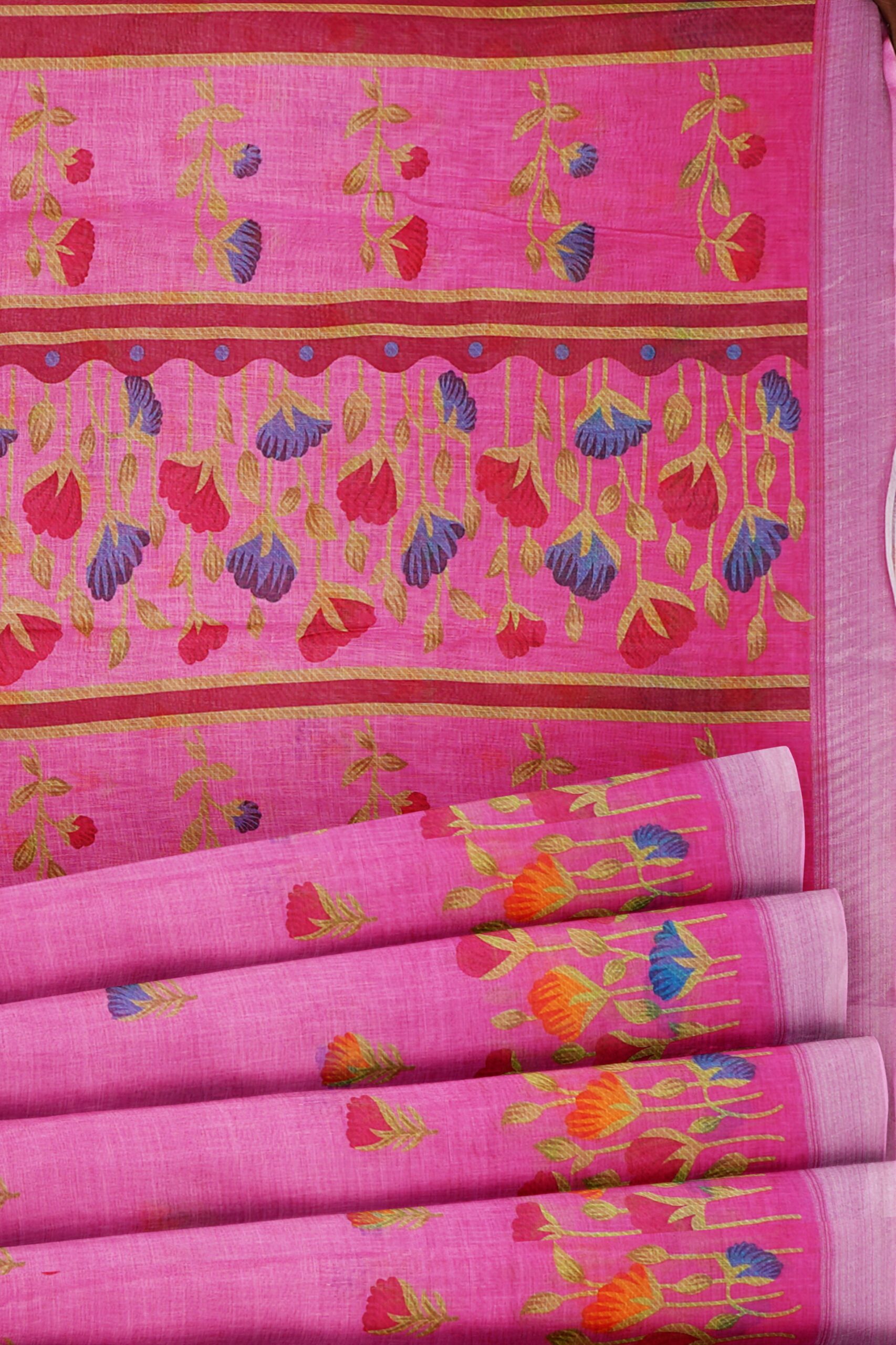 Pink saree with white border - Image 4