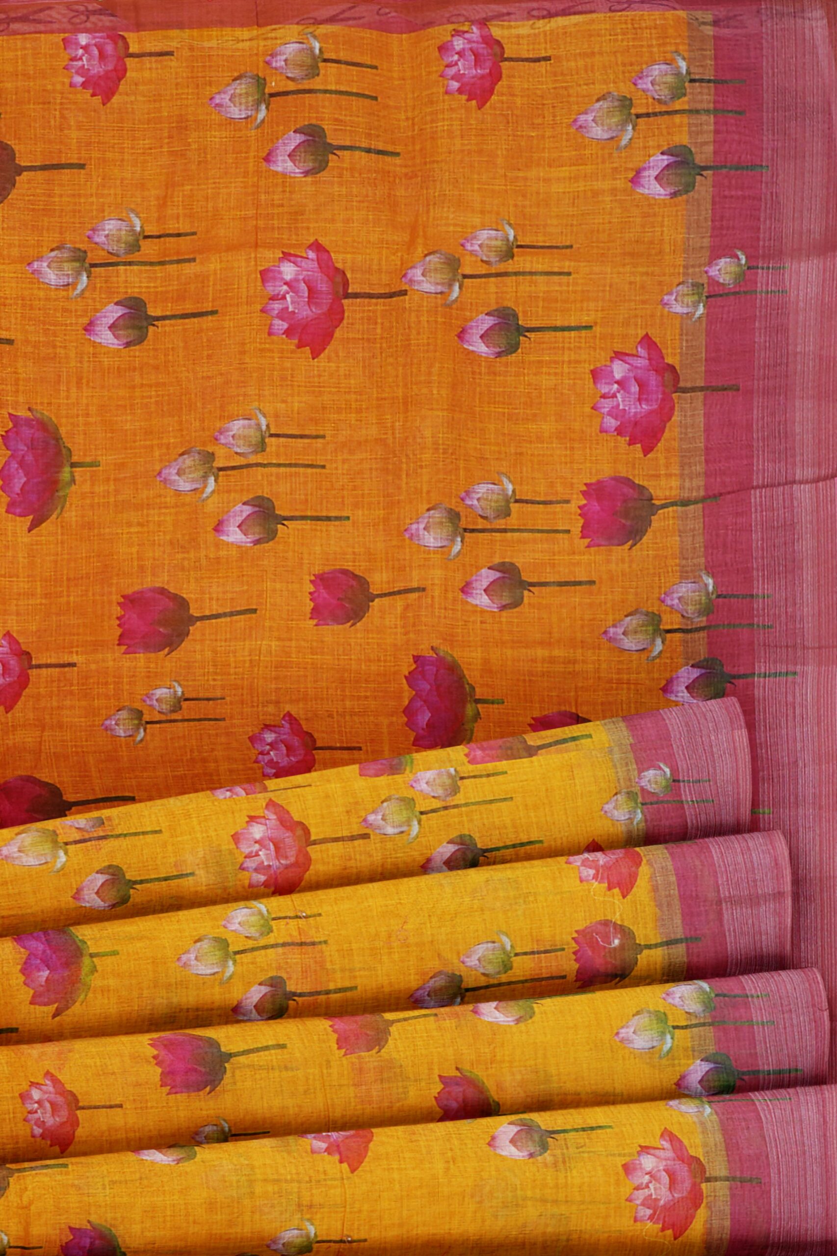 Yellow saree with pink border - Image 4