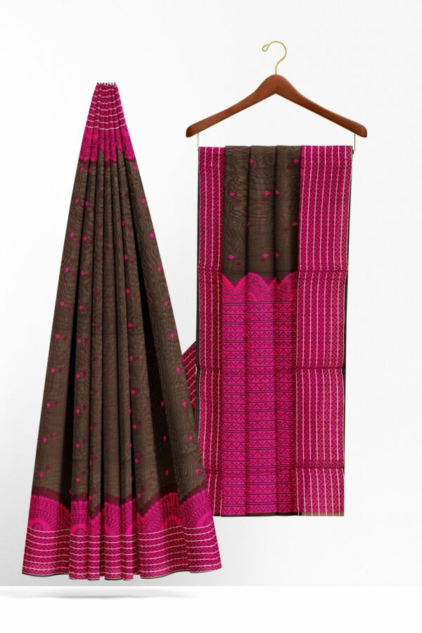 Brown saree with pink border - Image 2