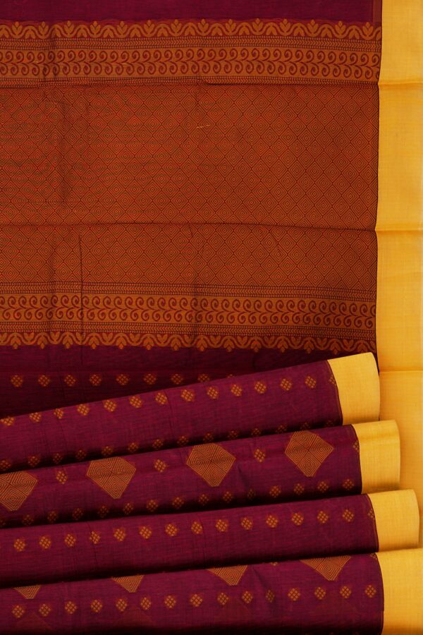 Maroon saree with yellow border - Image 4
