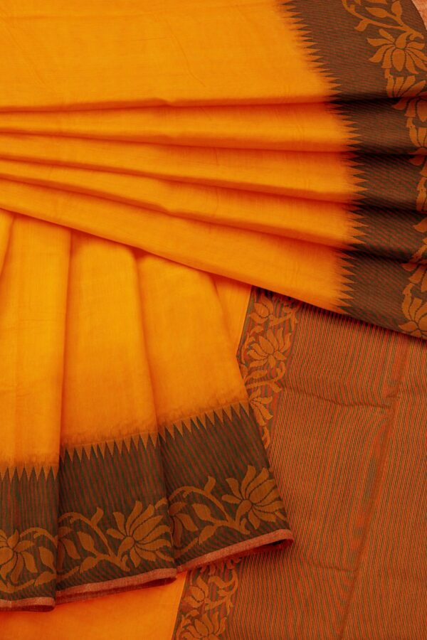 Orange saree with brown border - Image 5