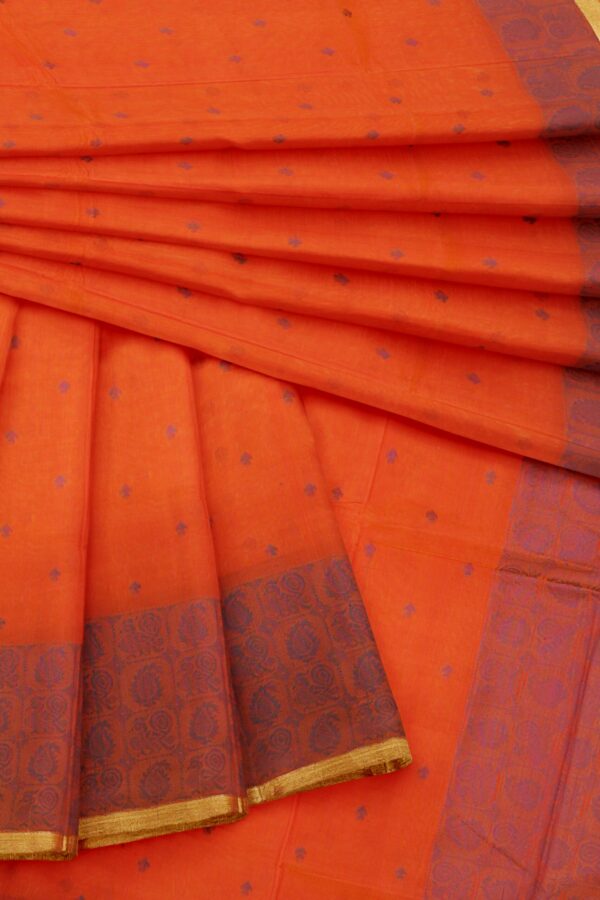 Orange saree with golden colour border - Image 5
