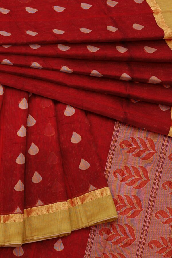 Red saree with golden colour border - Image 5