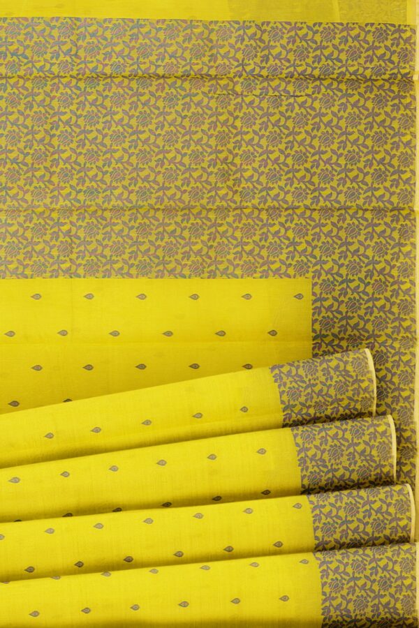 Yellow saree with floral green border - Image 4