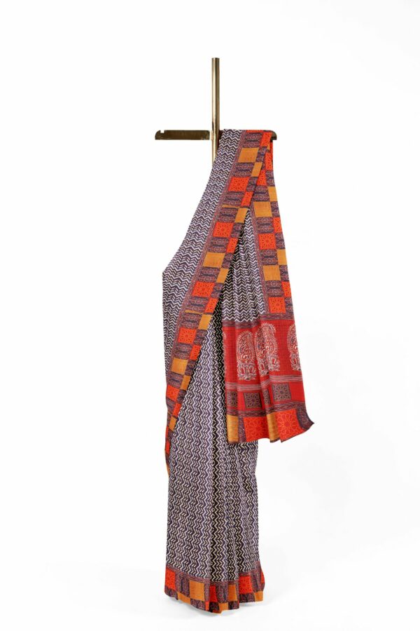 Black and white saree with red orange border - Image 2