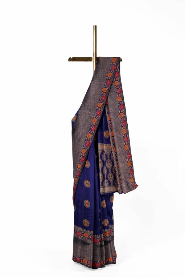 Dark blue saree with red orange floral border - Image 2