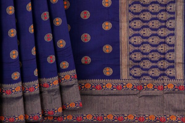 Dark blue saree with red orange floral border - Image 4