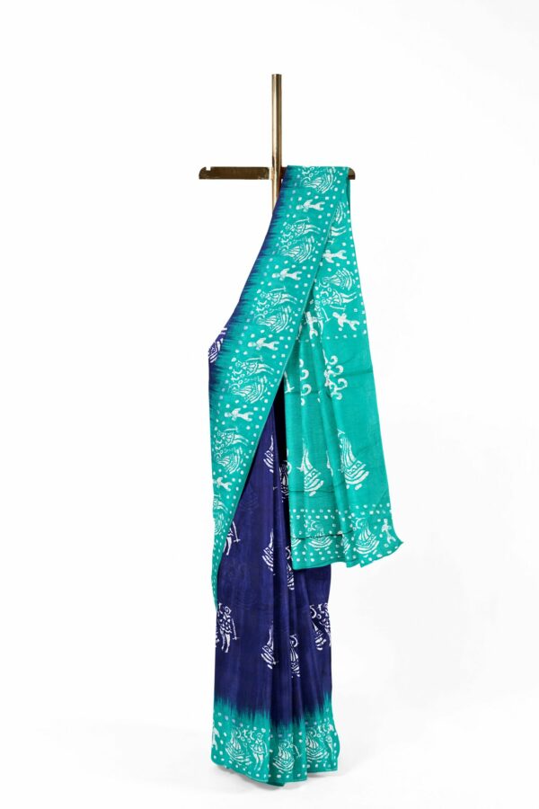 Dark blue saree with turquoise blue border - Image 2