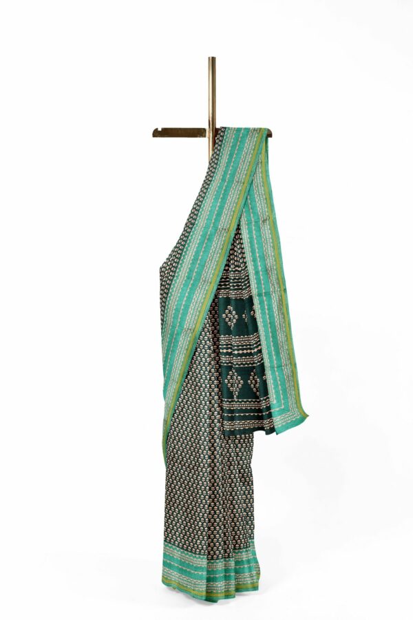 Dark green saree with green border - Image 2