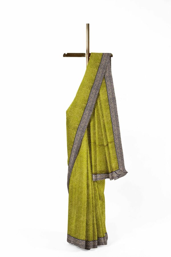 Green saree with blue golden colour border - Image 2