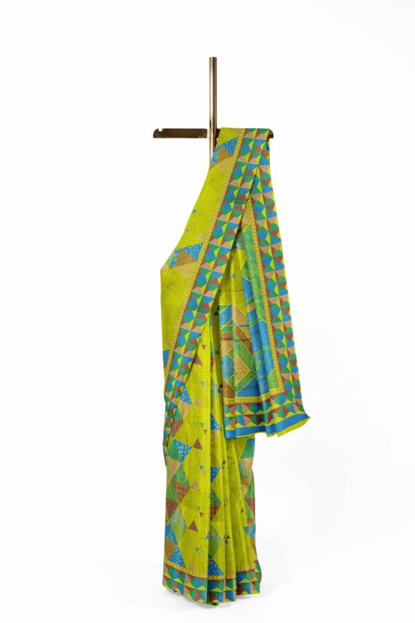 Green saree with brown green border - Image 2