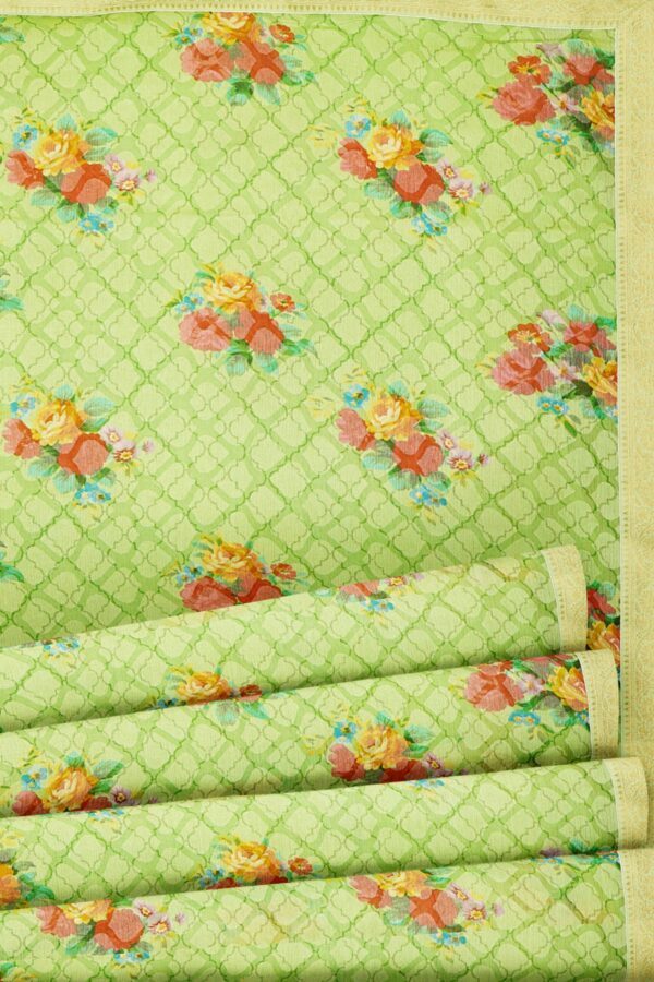 Green saree with golden colour border - Image 4
