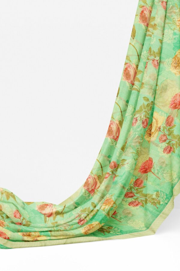 Green saree with golden colour border - Image 3