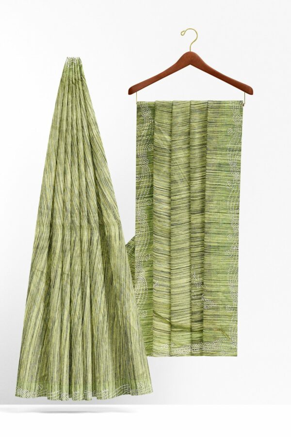 Green saree with green border