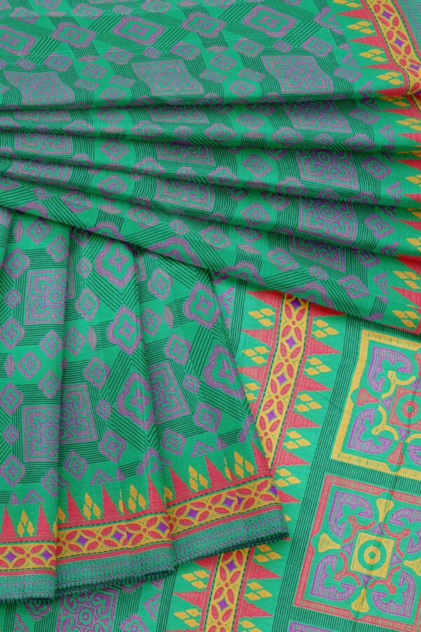Green saree with green border - Image 5