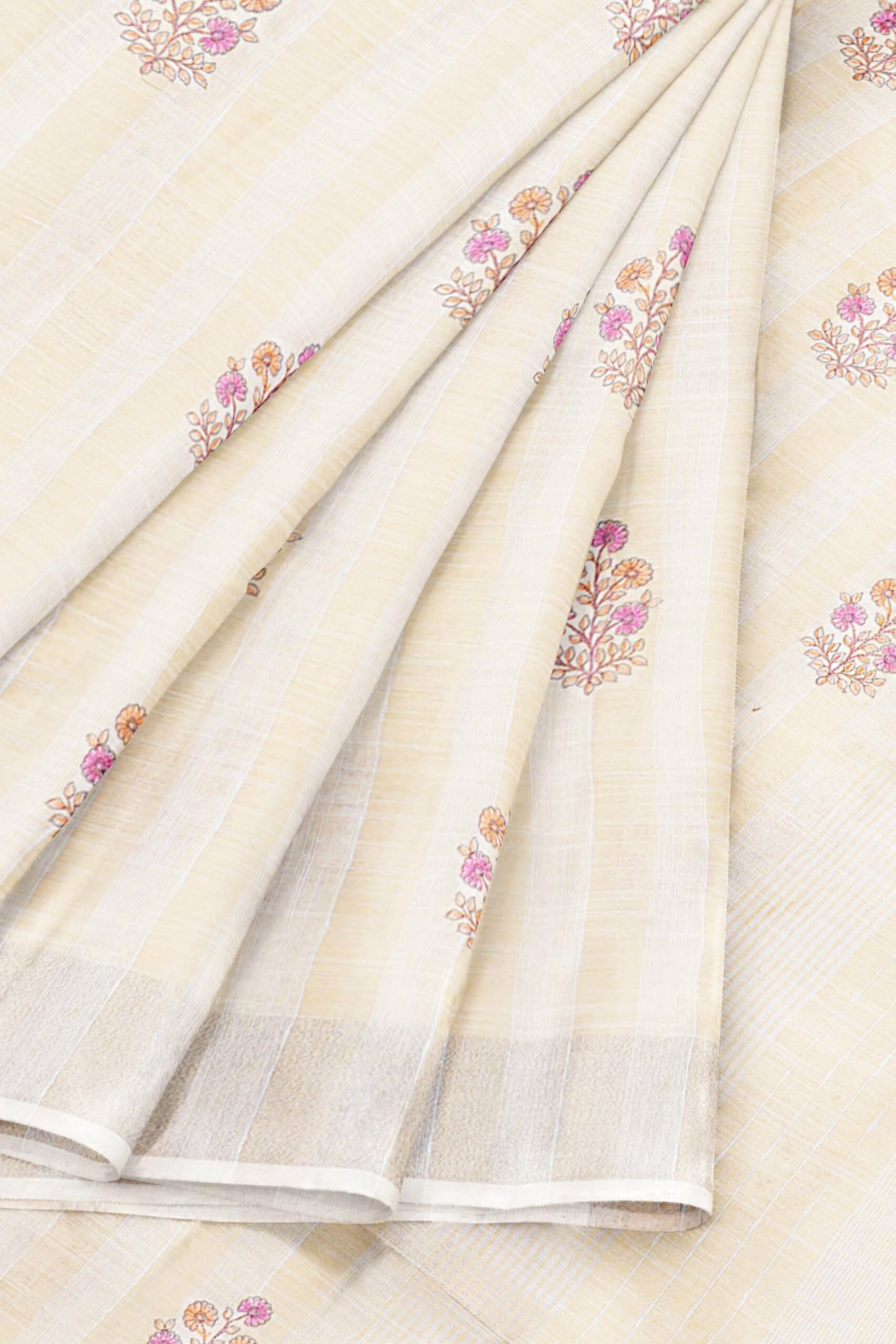 Half white saree with silver border - Image 6