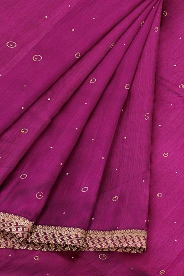 Magenta saree with gold border - Image 6
