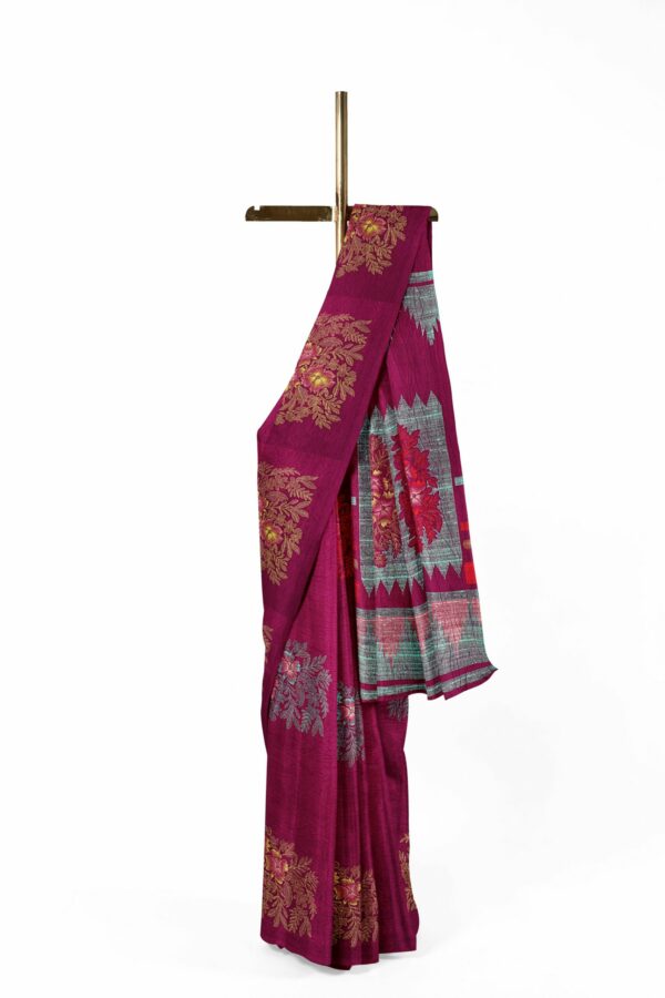 Magneta saree with magenta border - Image 2