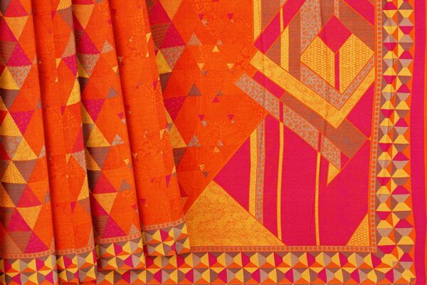 Orange saree with maroon yellow border - Image 4