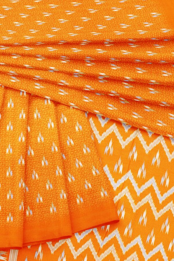 Orange saree with orange border - Image 5