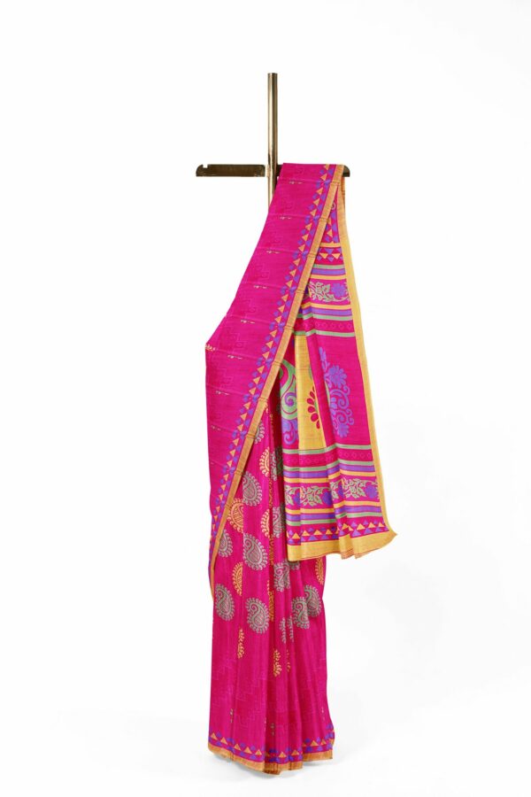 Pink saree with golden border - Image 2