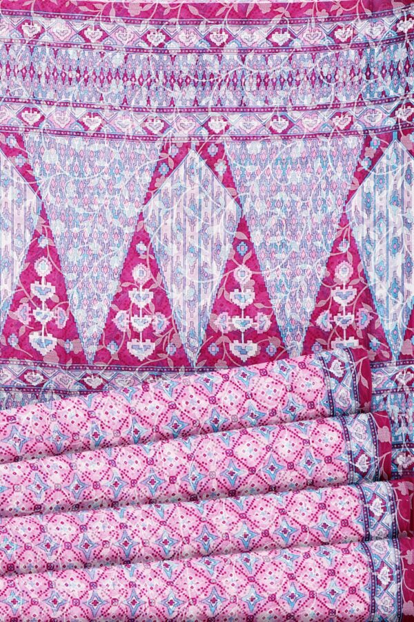 Purple saree with magenta border - Image 4