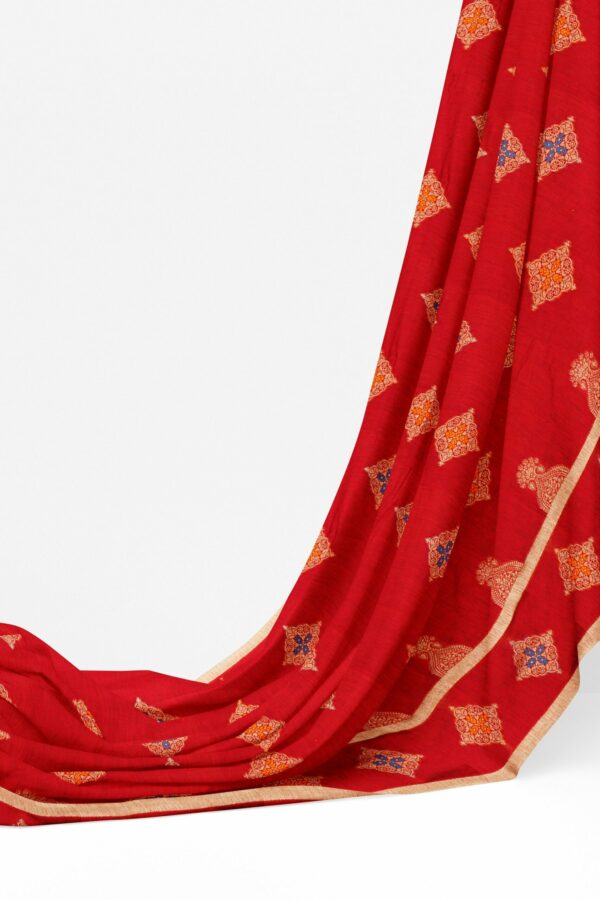 Red saree with golden colour border - Image 3