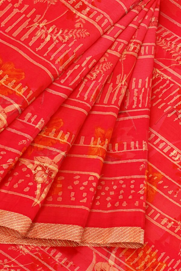 Red saree with golden colour border - Image 6