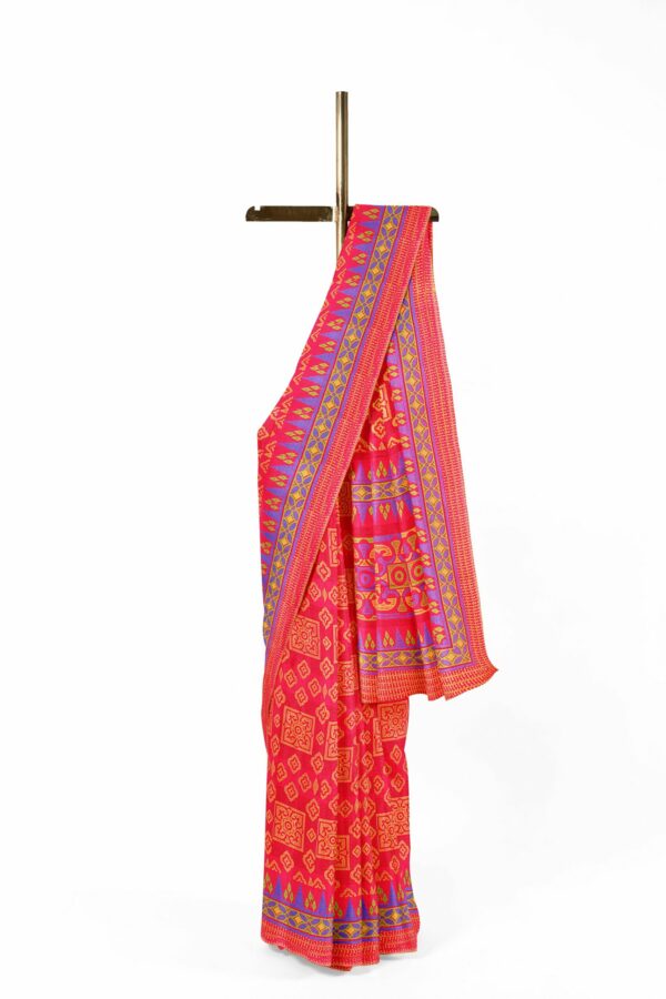 Red saree with red border - Image 2